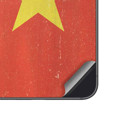 Vietnam Flag Distressed Galaxy S25 Skin